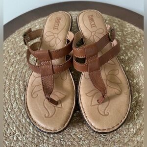 Born Brown Thong Sandals Size 7